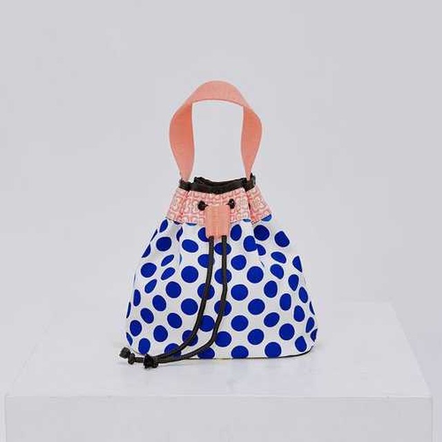 홀리 러브스 러브 이미지