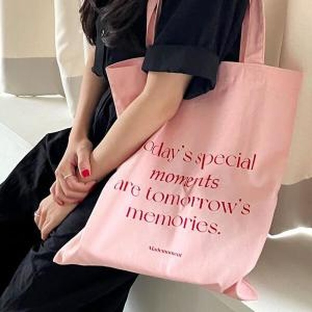 모먼아트 이미지