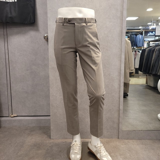 엠아이수트 이미지