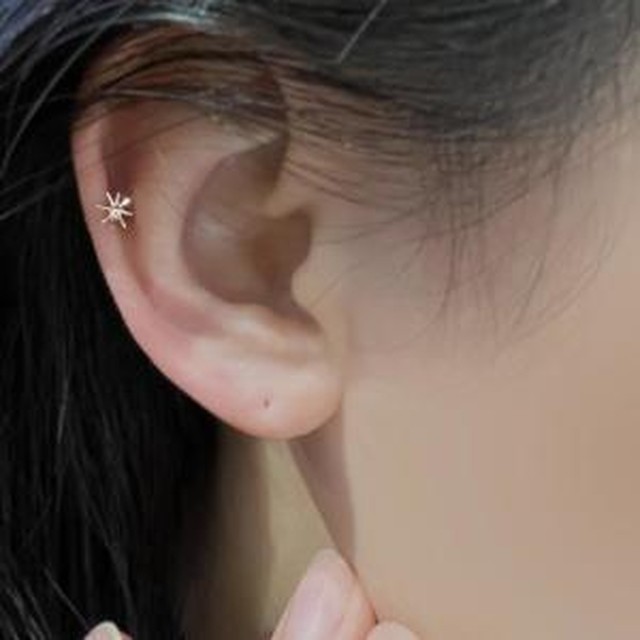 별빛피어싱 이미지