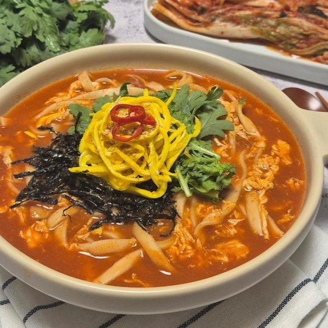칼국수 이미지