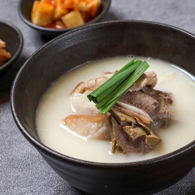 솥돼지 이미지