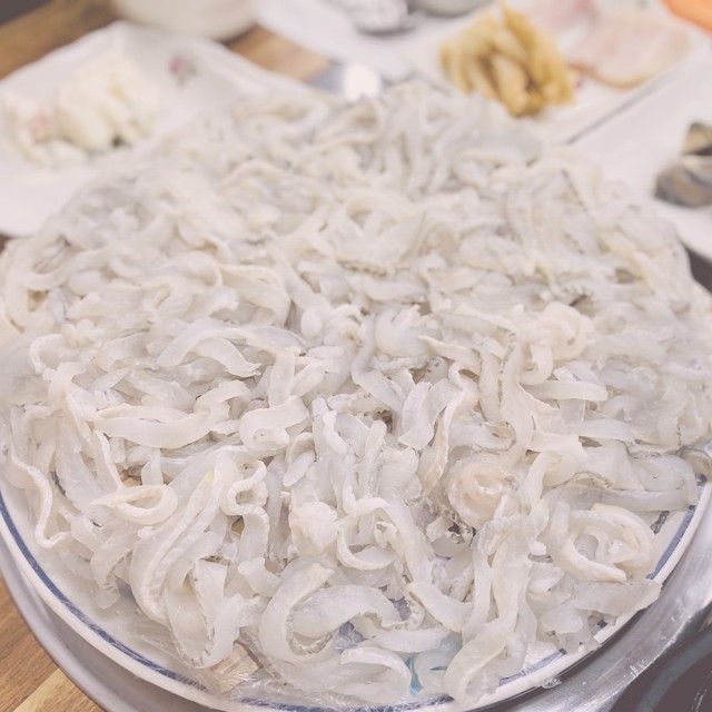 뜨라네 이미지