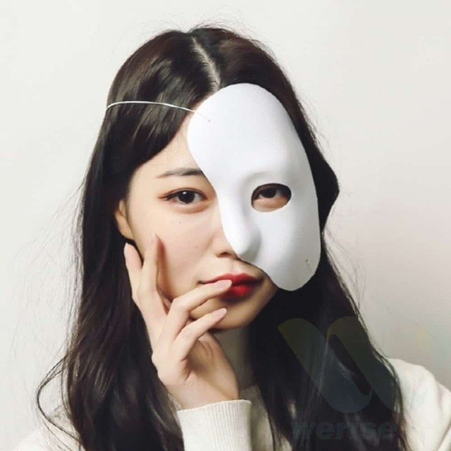 화이트 오페라 이미지