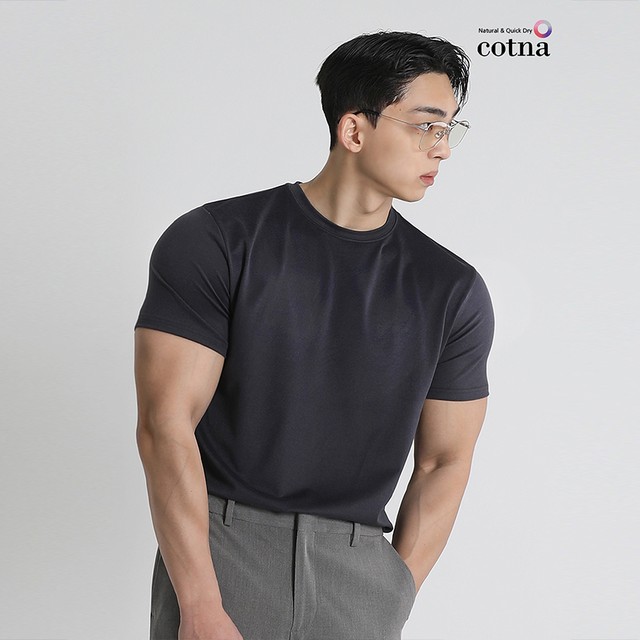 머슬핏 이미지