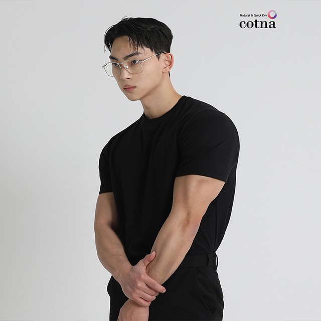머슬핏 이미지